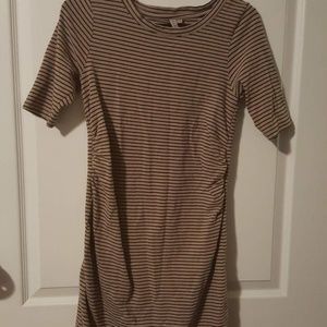 Medium size maternity shirt